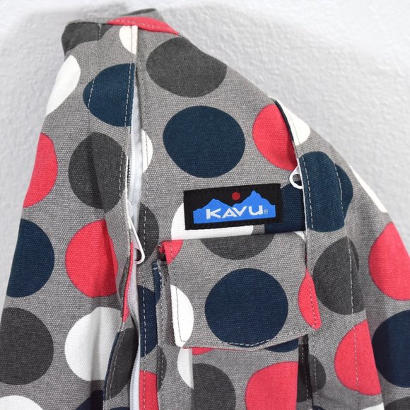 Kavu Bags Kavu Rope Bag Grey With White Blue And Pink Dark Grey